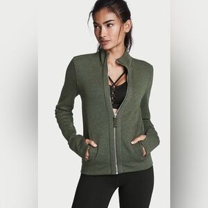 VICTORIA’S SECRET sports mock neck jacket-large NWT